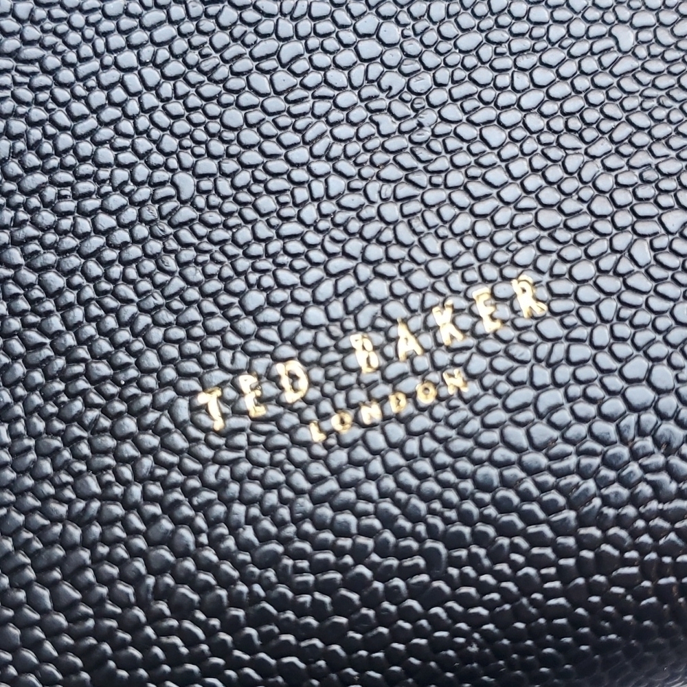 Ted Baker London Black Pebble Leather Janne Bow Purse like new *flaw - Picture 2 of 11